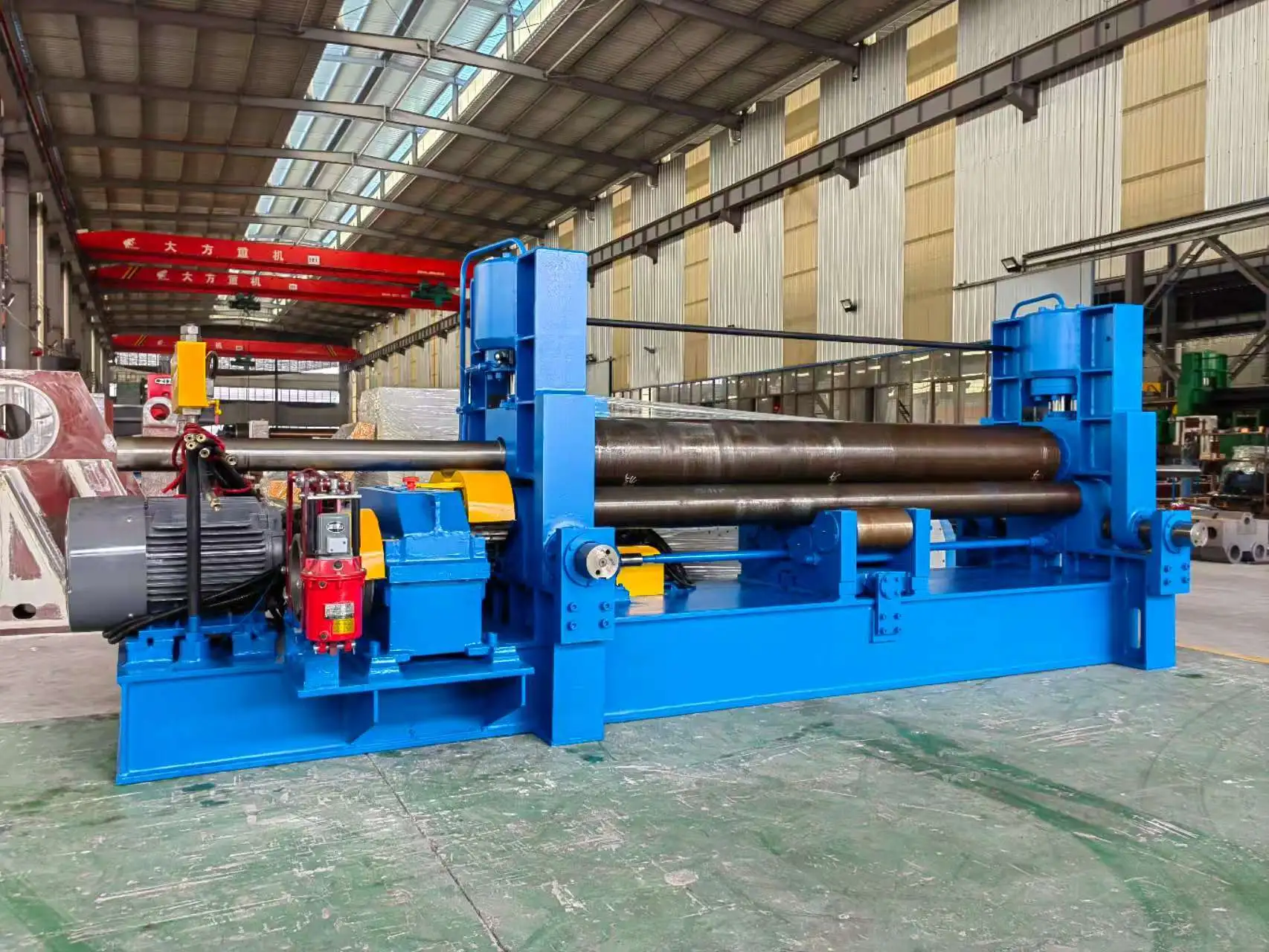Upper-roll universal plate rolling machine